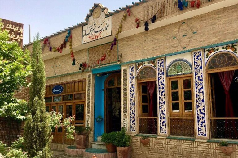 یتمیز حي جلفا في اصفهان  بفنه المعماري ونسيجه القديم البكر والجميل، وبذلك أصبح من أشهر وأهم أحياء مدينة أصفهان.