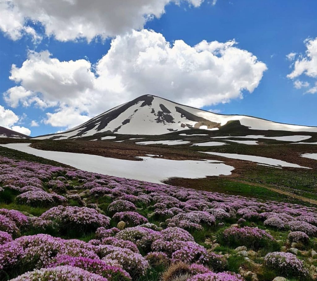جبل سهند في أذربيجان شرقي (بالفارسية: كوه سهند آذربايجان شرقي)