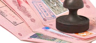 إيران تلغي طوعياً تأشيرة الدخول للصينيين